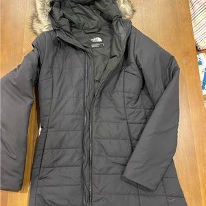 The North Face Women’s Small petite Jacket Removable Faux Fur Hood
